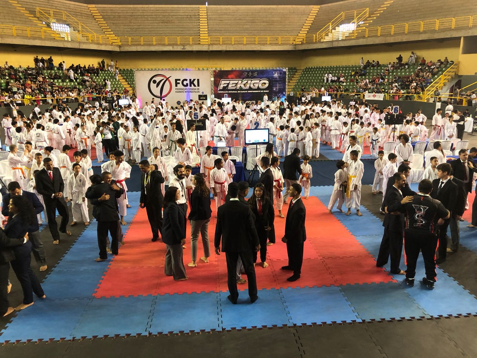 DELEGAÇÃO DE KARATÊ DE VALPARAÍSO CONQUISTA SEGUNDO LUGAR EM TORNEIO DISPUTADO EM GOIÂNIA