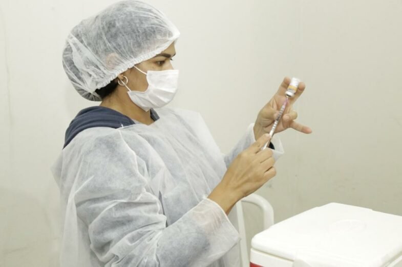 CAMPANHA DE VACINAÇÃO CONTRA INFLUENZA OCORRE EM TODOS OS POSTOS DE SAÚDE DA CIDADE
